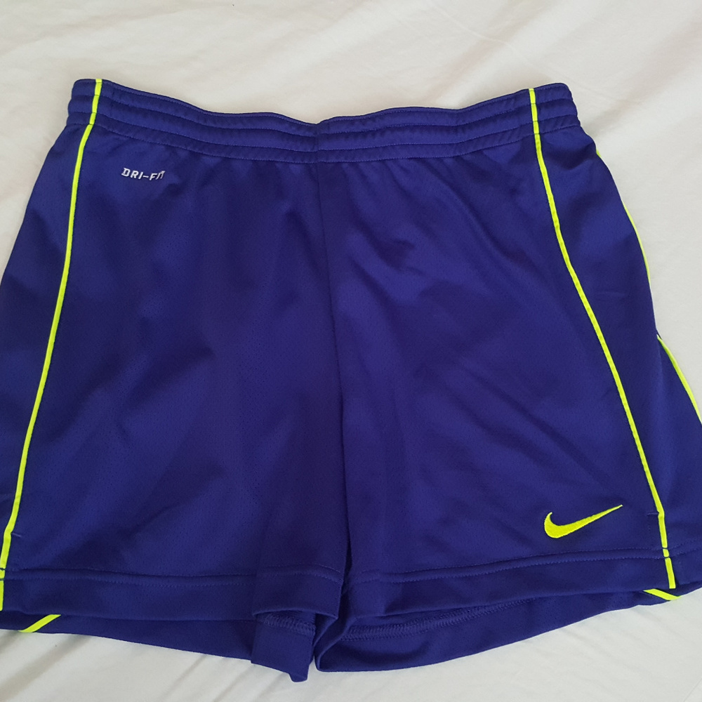 nwot Nike shorts